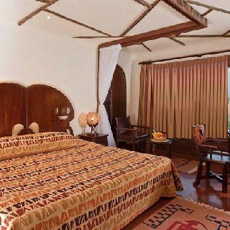 Serengeti Serena Safari Lodge Екстер'єр фото