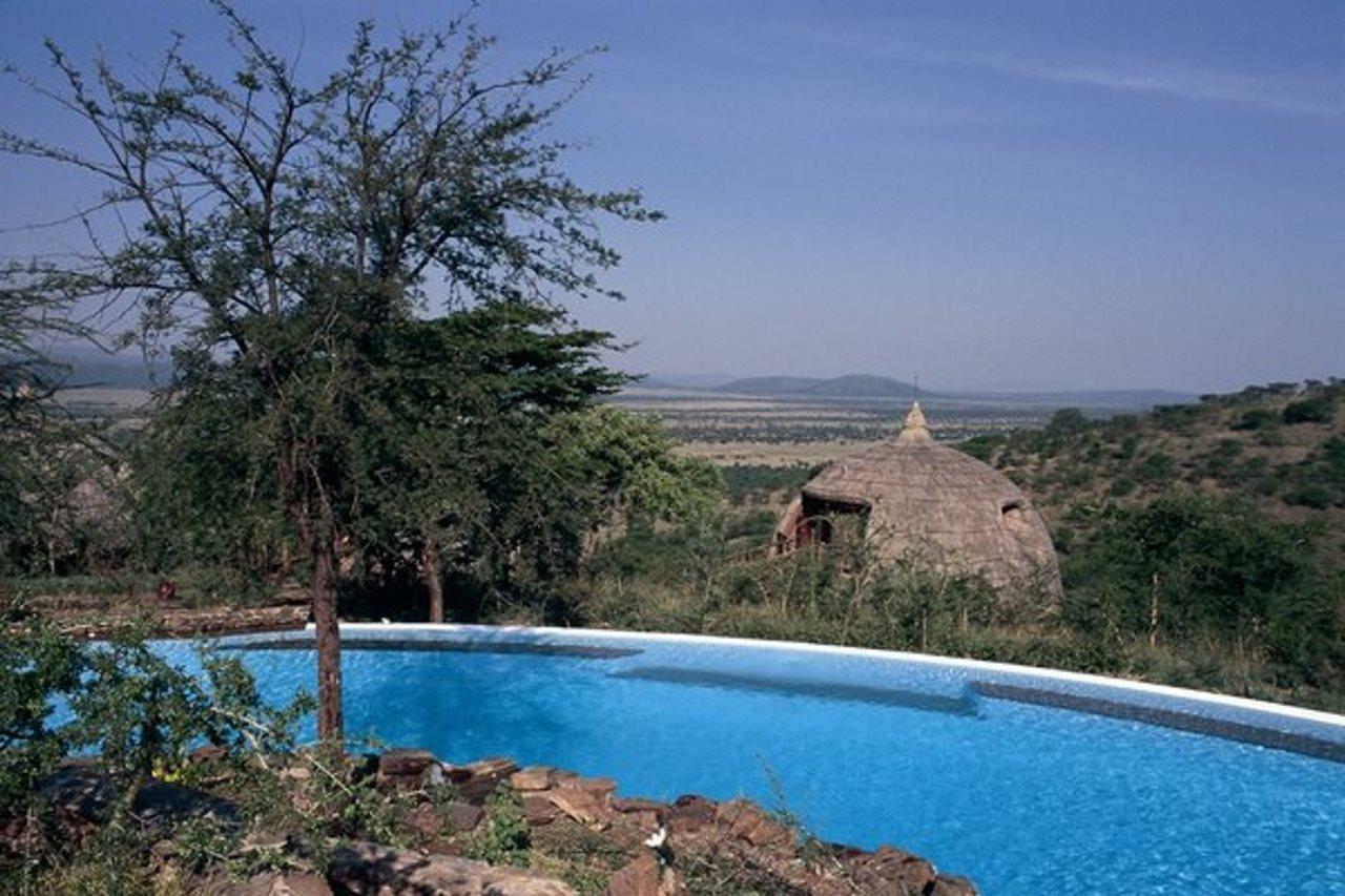 Serengeti Serena Safari Lodge Екстер'єр фото